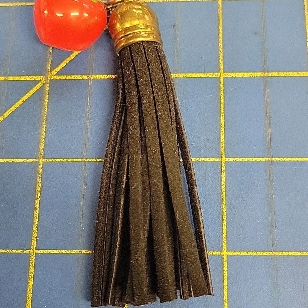 Black Tassel Red Tomato Tassel 5